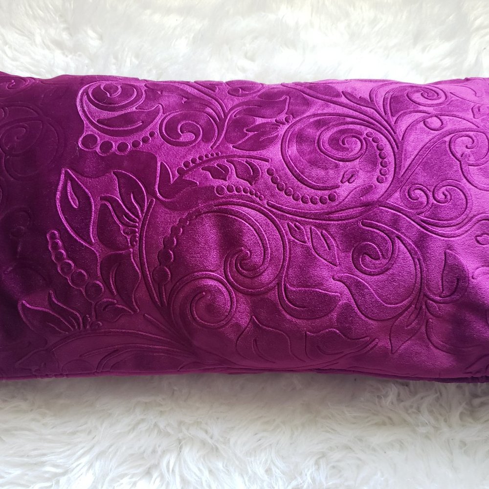 Velvety pillowcase